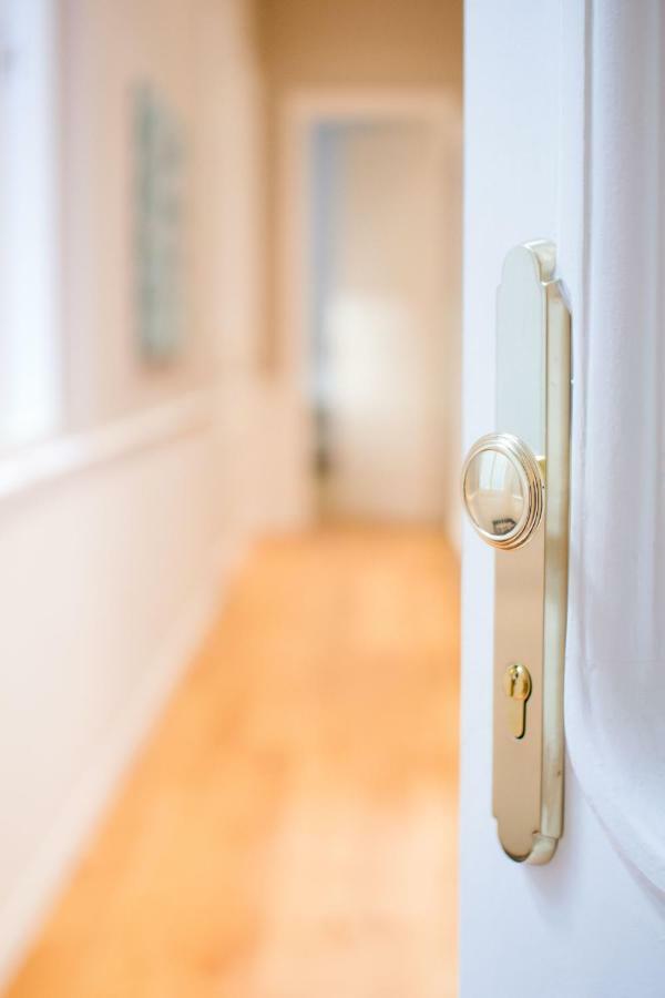 Studio Apartments Urania - Mai'S Apartments ウィーン エクステリア 写真