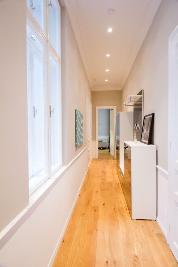 Studio Apartments Urania - Mai'S Apartments ウィーン エクステリア 写真