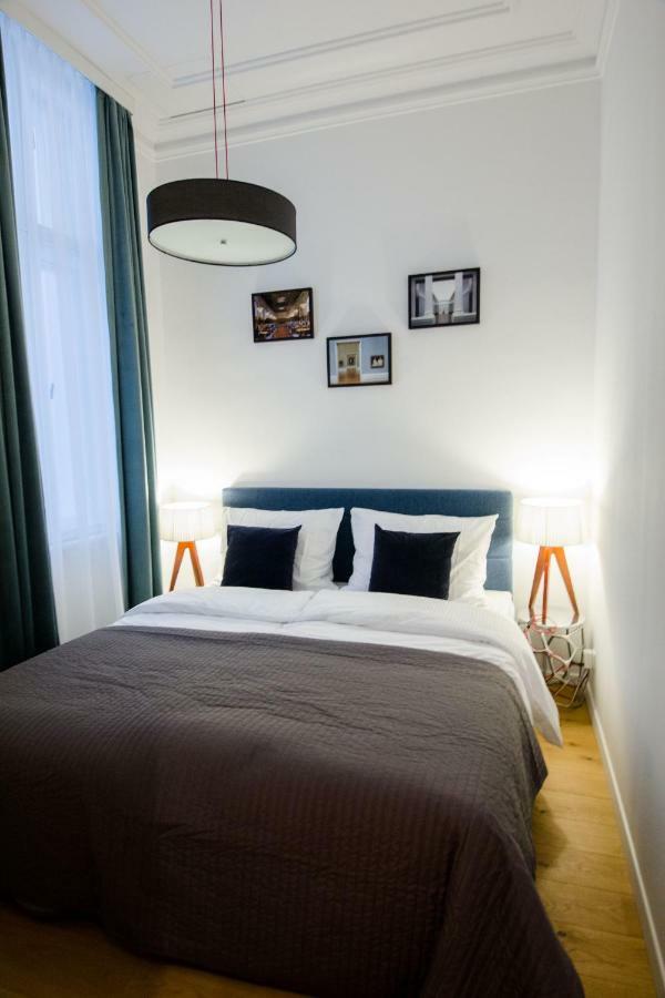 Studio Apartments Urania - Mai'S Apartments ウィーン エクステリア 写真