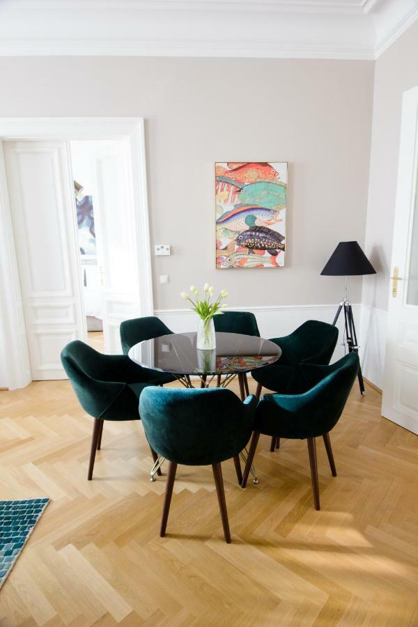 Studio Apartments Urania - Mai'S Apartments ウィーン エクステリア 写真