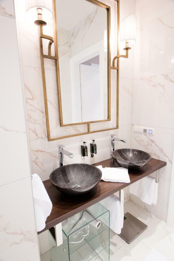 Studio Apartments Urania - Mai'S Apartments ウィーン エクステリア 写真