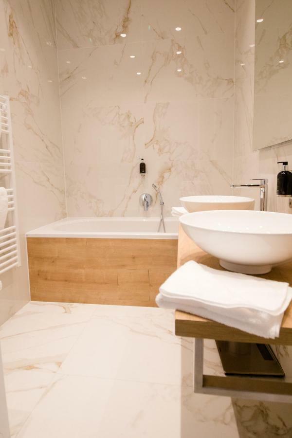 Studio Apartments Urania - Mai'S Apartments ウィーン エクステリア 写真